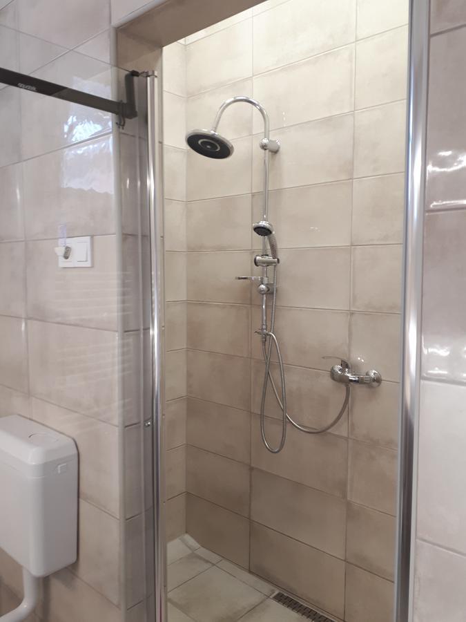 Kertvarosi Apartman II Tiszaujvaros Exterior photo