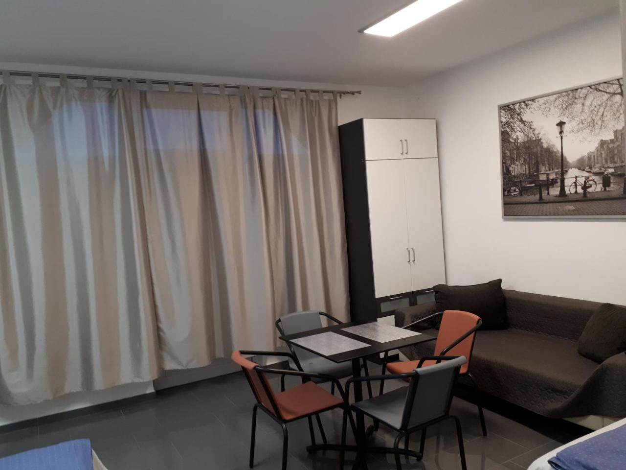Kertvarosi Apartman II Tiszaujvaros Exterior photo
